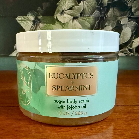 NEW EUCALYPTUS + SPEARMINT Sugar Body Scrub with Jojoba Oil Bath & Body Works - Picture 3 of 3